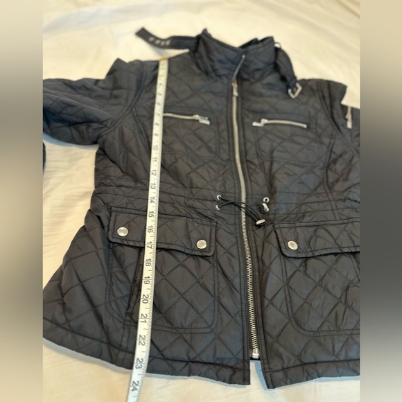 Michael Kors Petite Large Black Quilted Moto Jacket. Double Zip. Cinched Waist - Picture 4 of 16